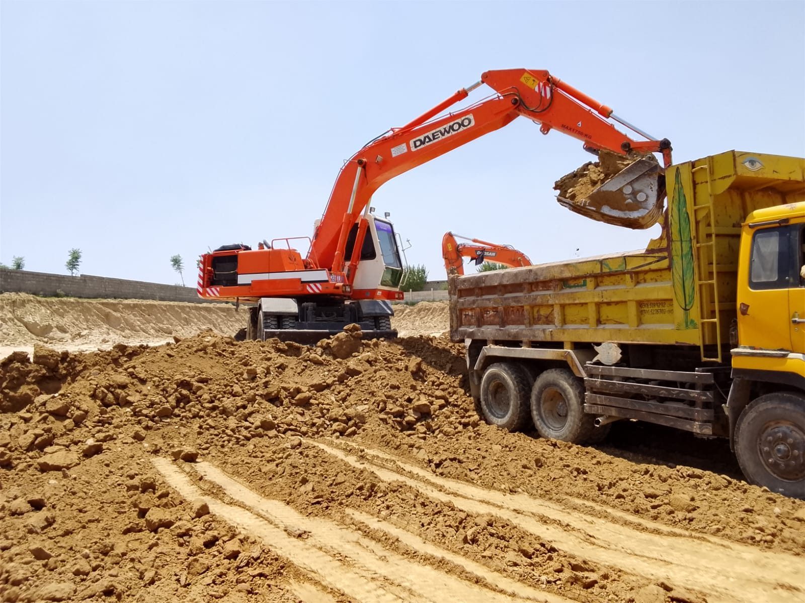Earthmoving fleet